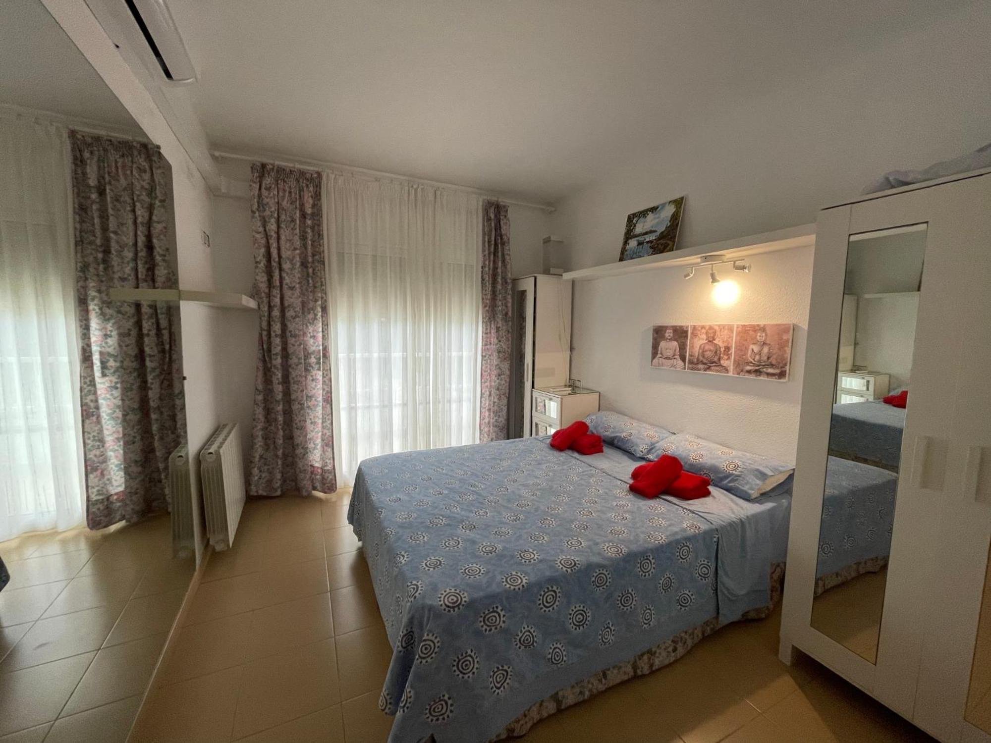 Romántico piso de la playa Fenals Lloret de Mar Exterior foto
